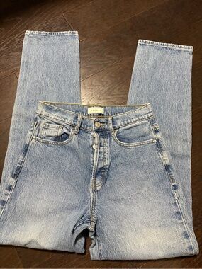 PacSun Light Wash size 25 stretch Dad Jean